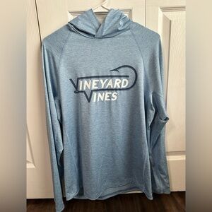 Men’s Vineyard Vines Blue Performance Long sleeve shirt with hood Size Small